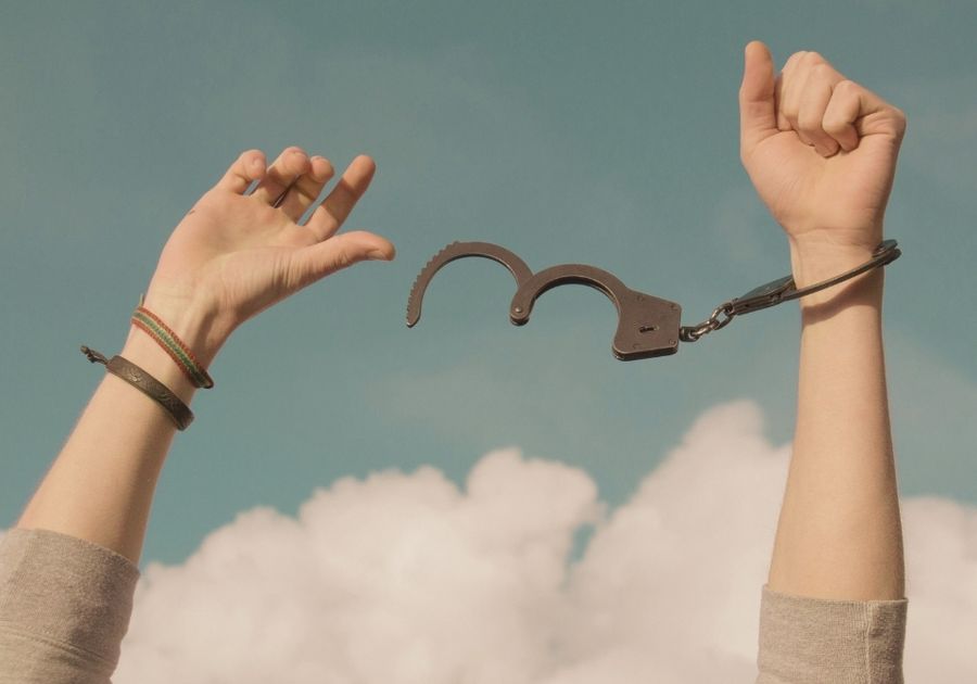 Alte Glaubenssätze lösen – Befreiung von alten Prägungen Emotionale Blockaden lösen und innere Klarheit gewinnen